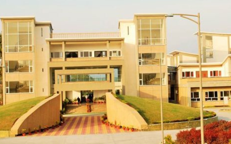 Shri Ram Centennial School Dehradun