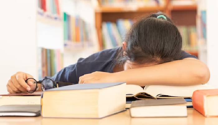 Books Relieve Stress Of Students