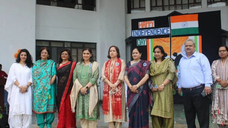 Professional Teachers & Staff