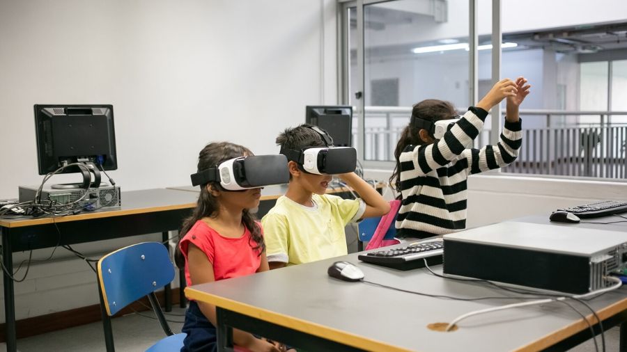 Immersive Learning (AR_VR)