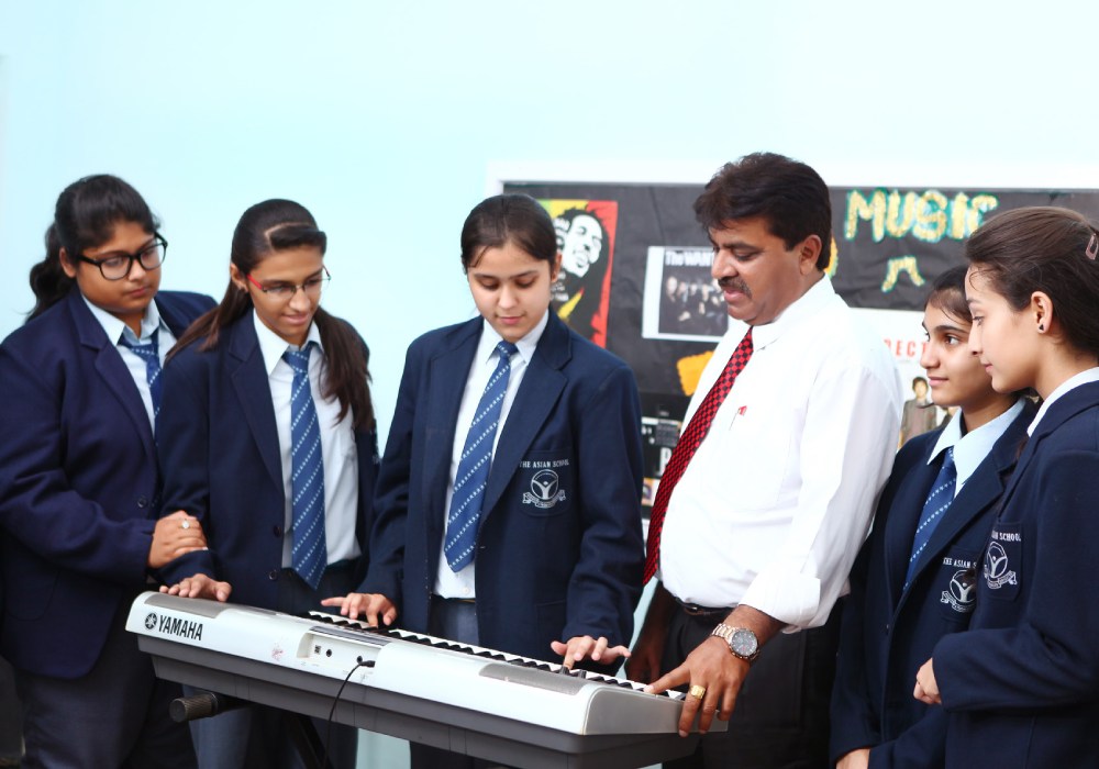 Faculty for World-Class Education: The Asian School