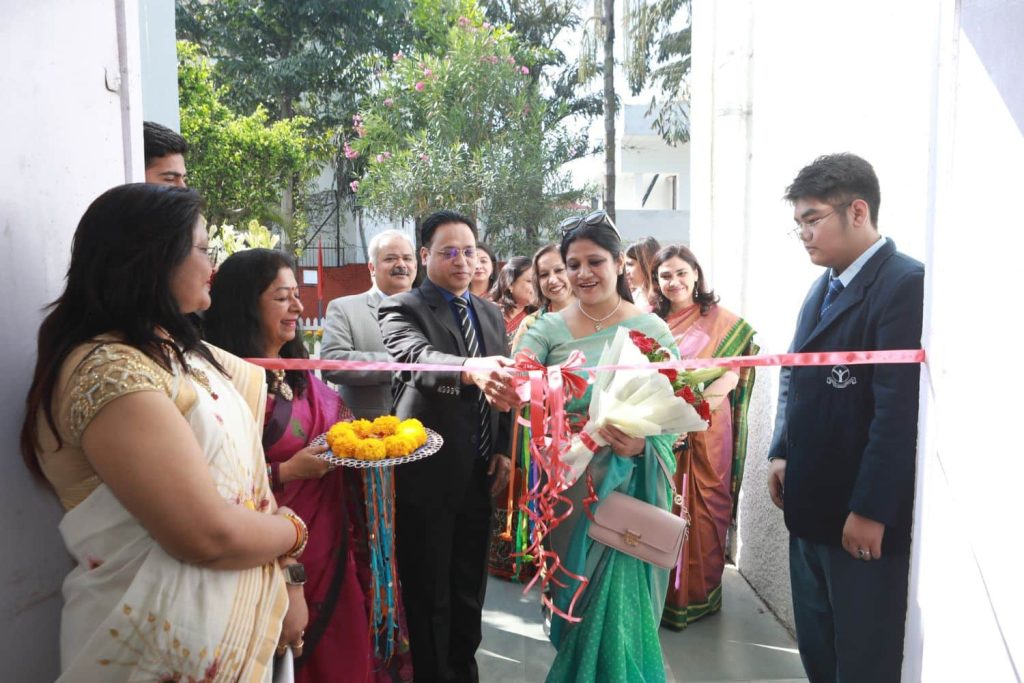 chief guest Mr. Ranvijay Singh Singha welcome